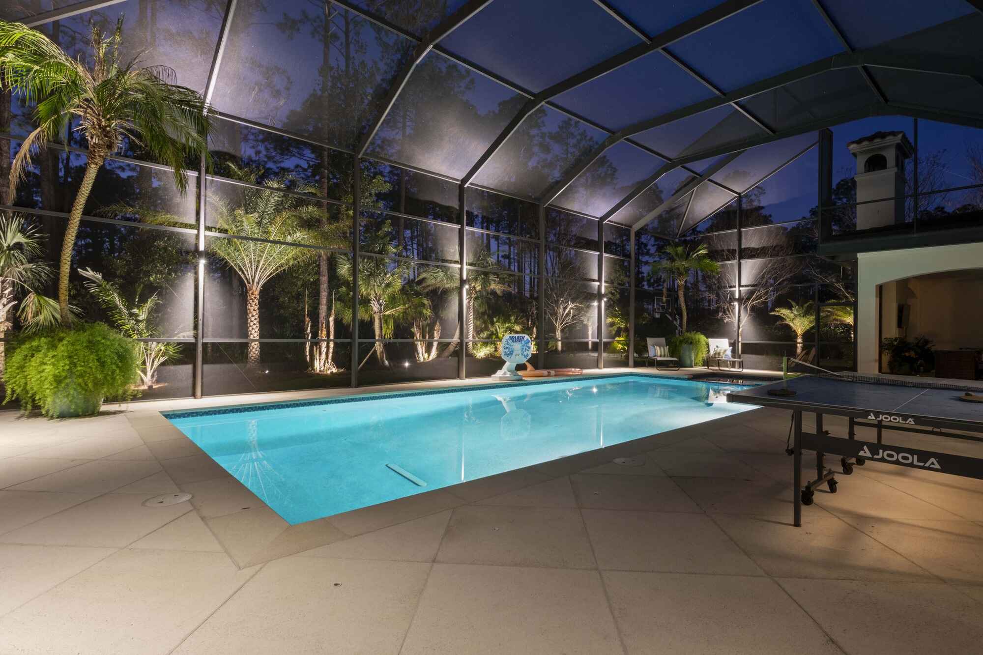 Top 6 MustHave Features for Your Florida Pool Enclosure